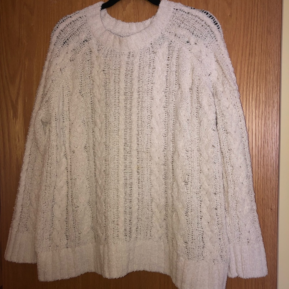 Pacsun fuzzy sweater! In great condition!